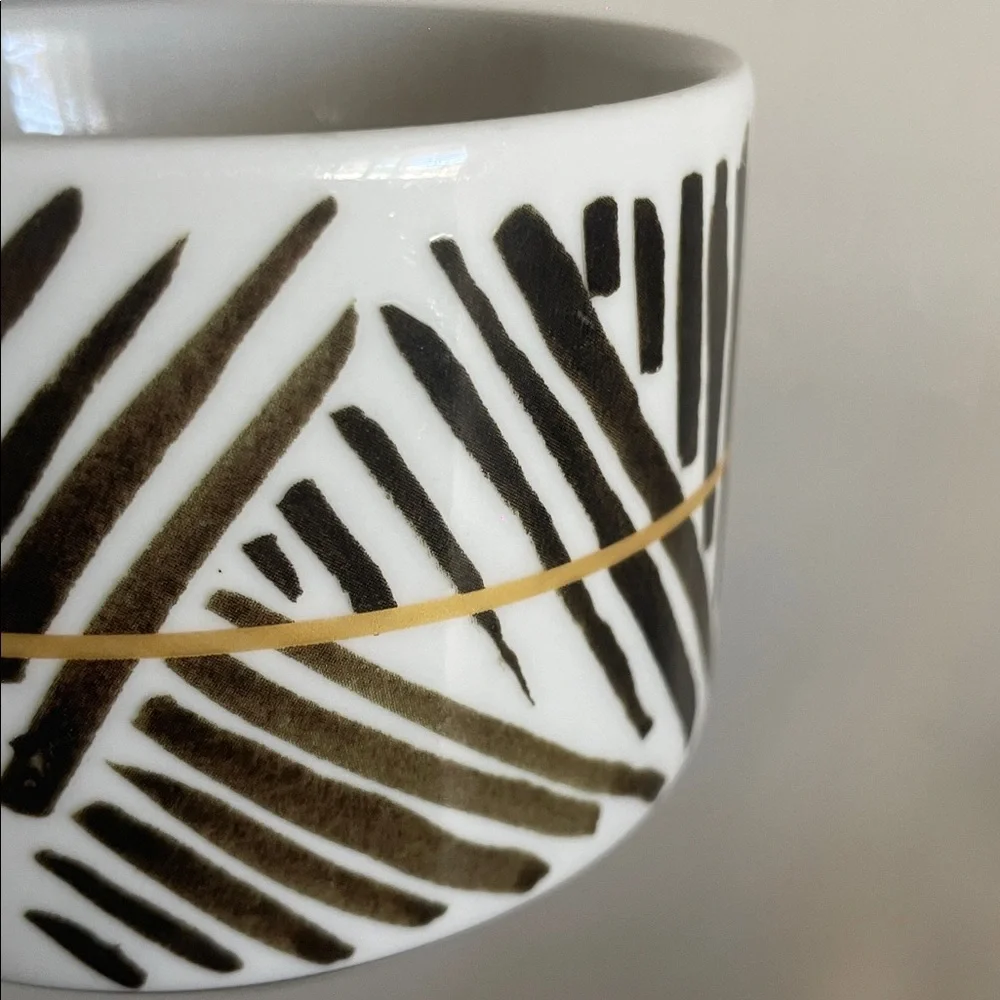•| Starbucks artisan mug - Picture 6 of 7